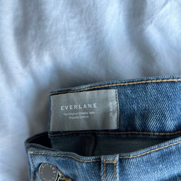 Everlane The Curvy Cheeky® Straight Jean - sky blue size 28 - Picture 6 of 6